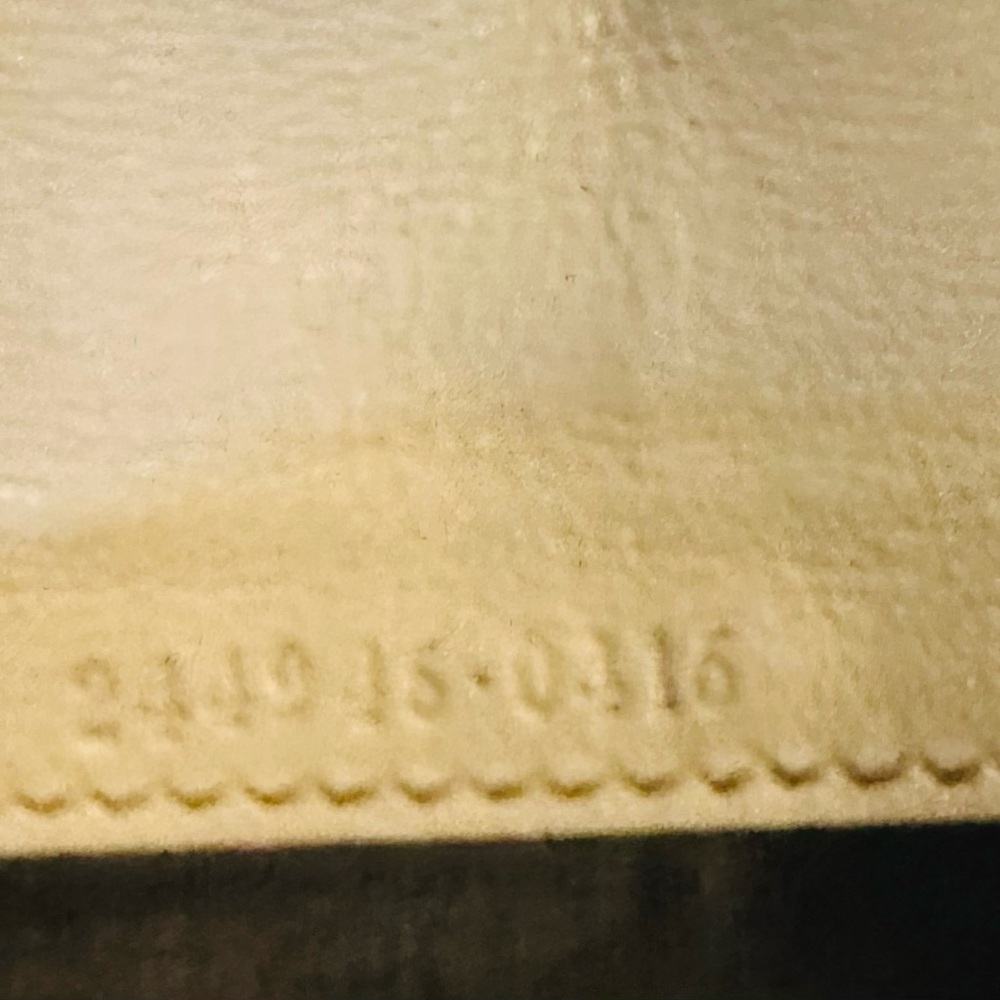 Gucci Cream Guccissima Embossed Leather Flap Continental Wallet GUC - Picture 5 of 9
